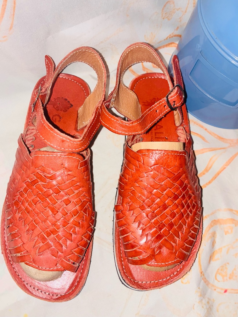 Gali-Women’s Huarache Woven Leather Open-Toe Sandals - Cognac - Picture 2 of 8